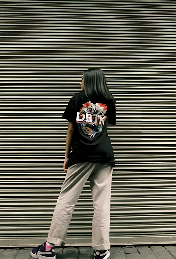 Graphic Tees: Beyond the Basics: Mastering the Art of Elevated Everyday Style
