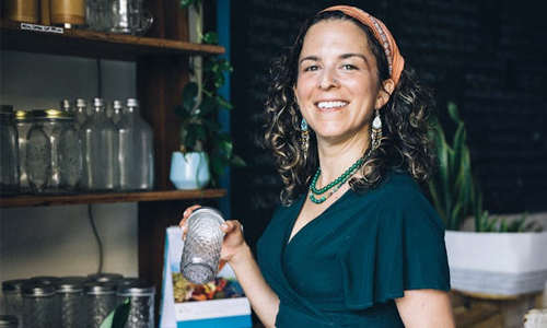 Women-with-a-glass-jar