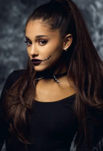 Ariana-Grande-in-high-ponytail