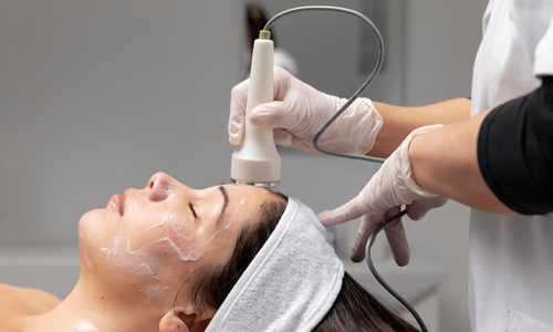 Woman-face-deep-cleaning