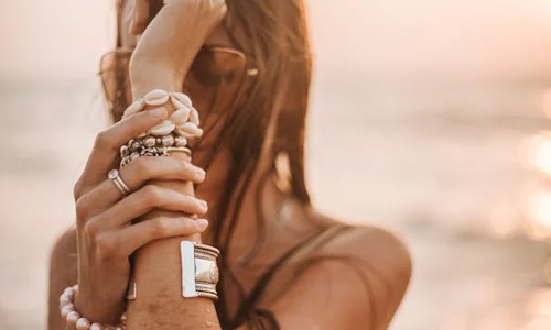 Woman-wearing-shell-accessories