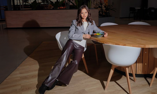woman-wearing-brown-leather-pants