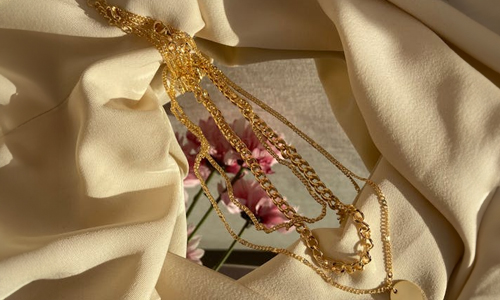 Golden-layered-chain