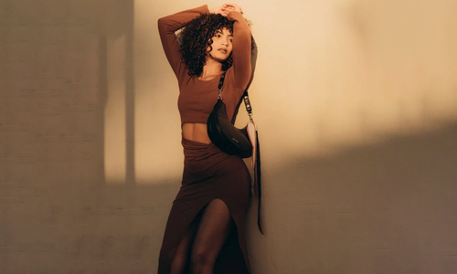 Women-wearing-brown-dress