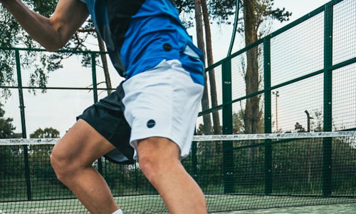 Man-wearing-Activewear