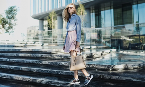 Blue-shirt-&-Pink-skirt