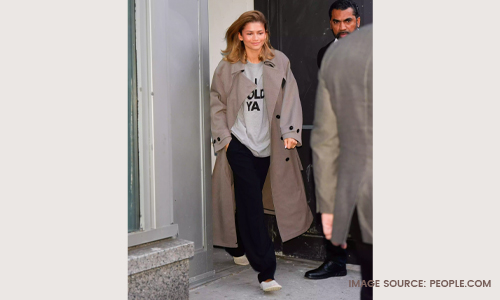 Zendaya-in-wide-leg-trousers