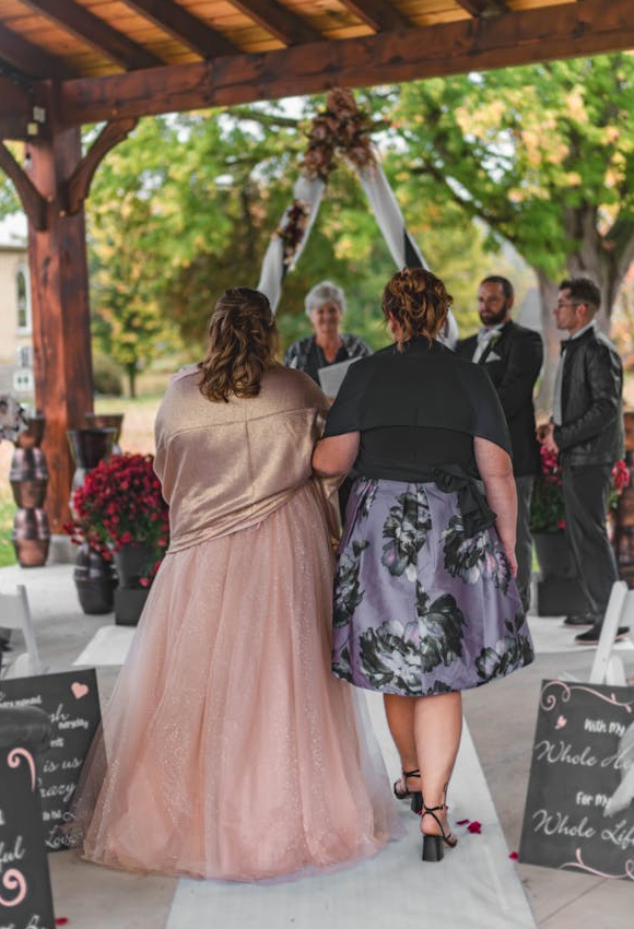 Fall Wedding Guest Dresses: Embrace Seasonal Elegance with Stunning Styles