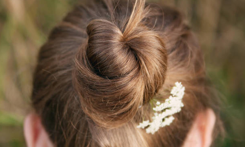 top knot messy bun