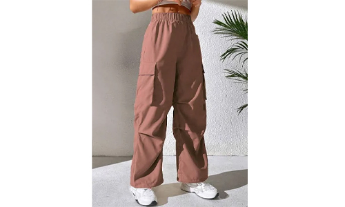 How to Style Oversized Cargo Pants