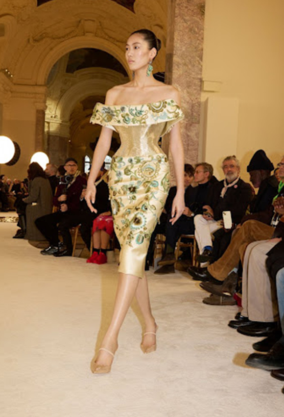 Lauren Sánchez’s Schiaparelli Dress Was a Couture Masterpiece