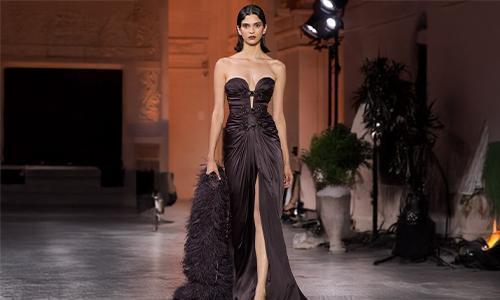 Bias-cut gowns glide