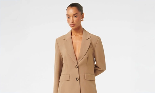 Why Nipped Blazers Are Back