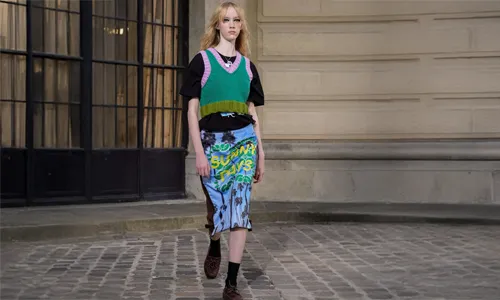 love of sartorial tension.