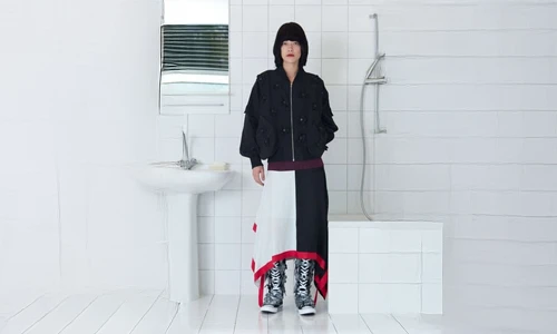 avant-garde restraint