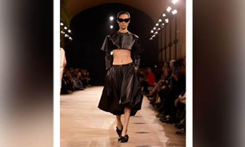 Balenciaga-red-carpet-to-real-life-look