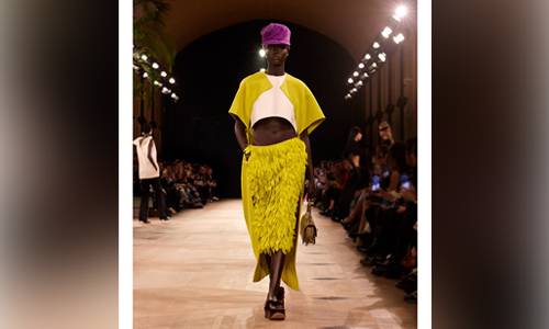 Balenciaga-Colorful-narrative