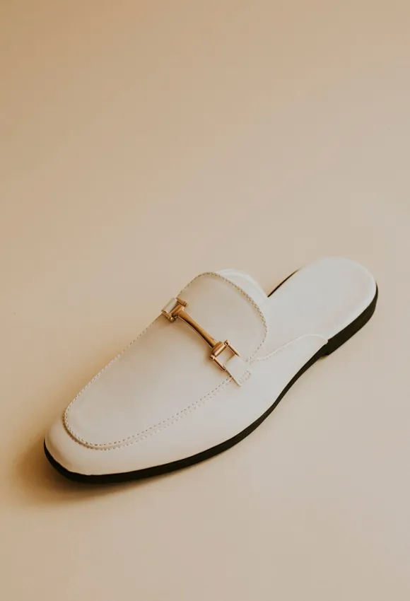 Loafers for Women: The Timeless Shoe Reinventing Modern Style