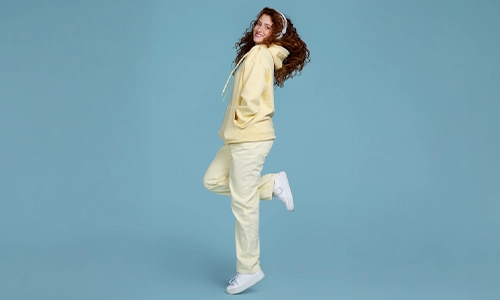 How to Style a Women’s Sweatsuit