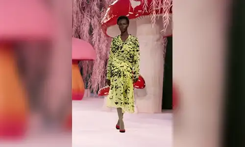 Airy Textures And Layered Lightness